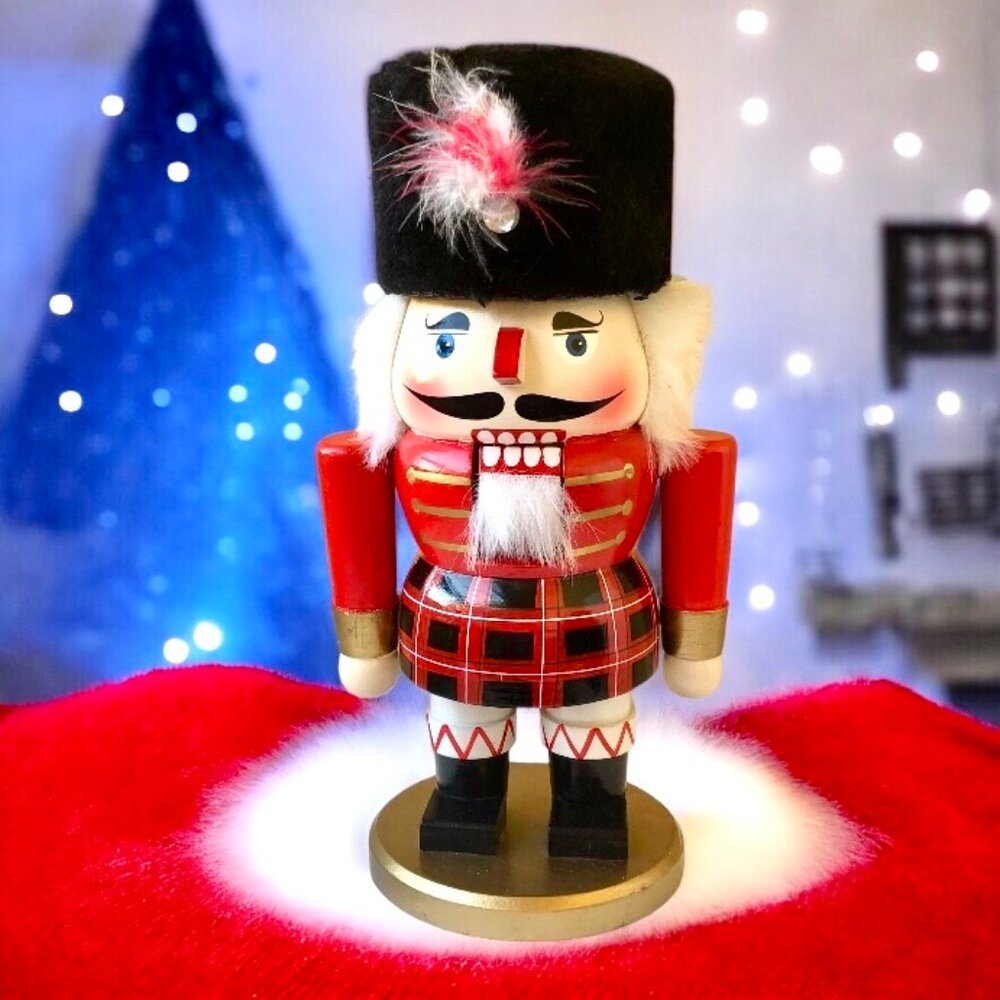 Nutcracker Wood Solider Furry Hat Hair Beard Mouth Moves 11" tall Christmas